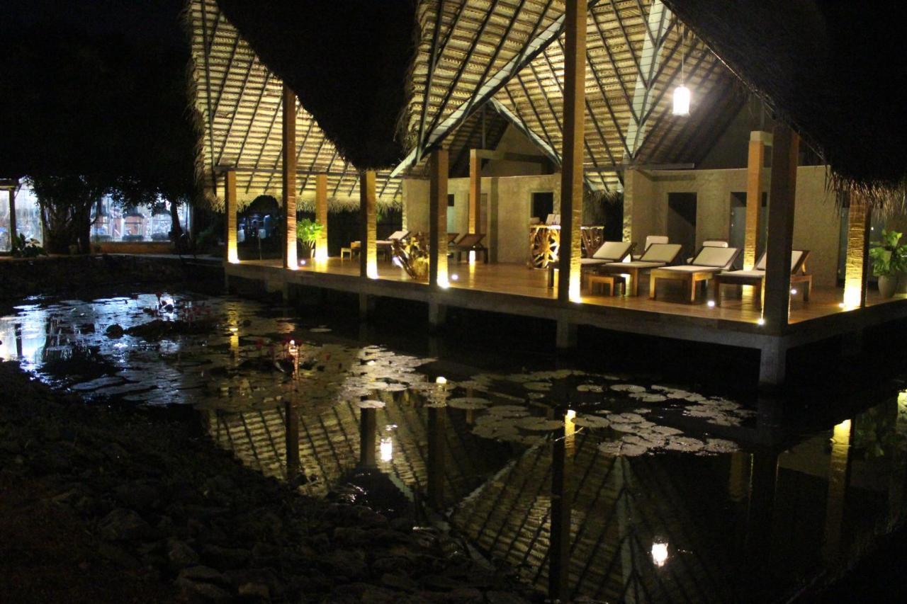 Avasta Resort And Spa أنرادابورام المظهر الخارجي الصورة