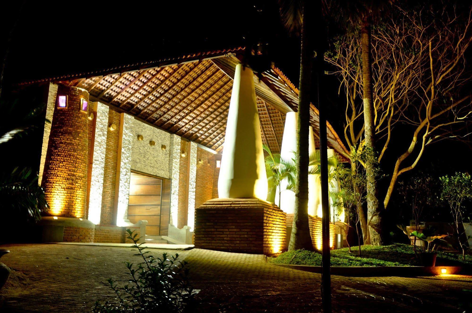 Avasta Resort And Spa أنرادابورام المظهر الخارجي الصورة